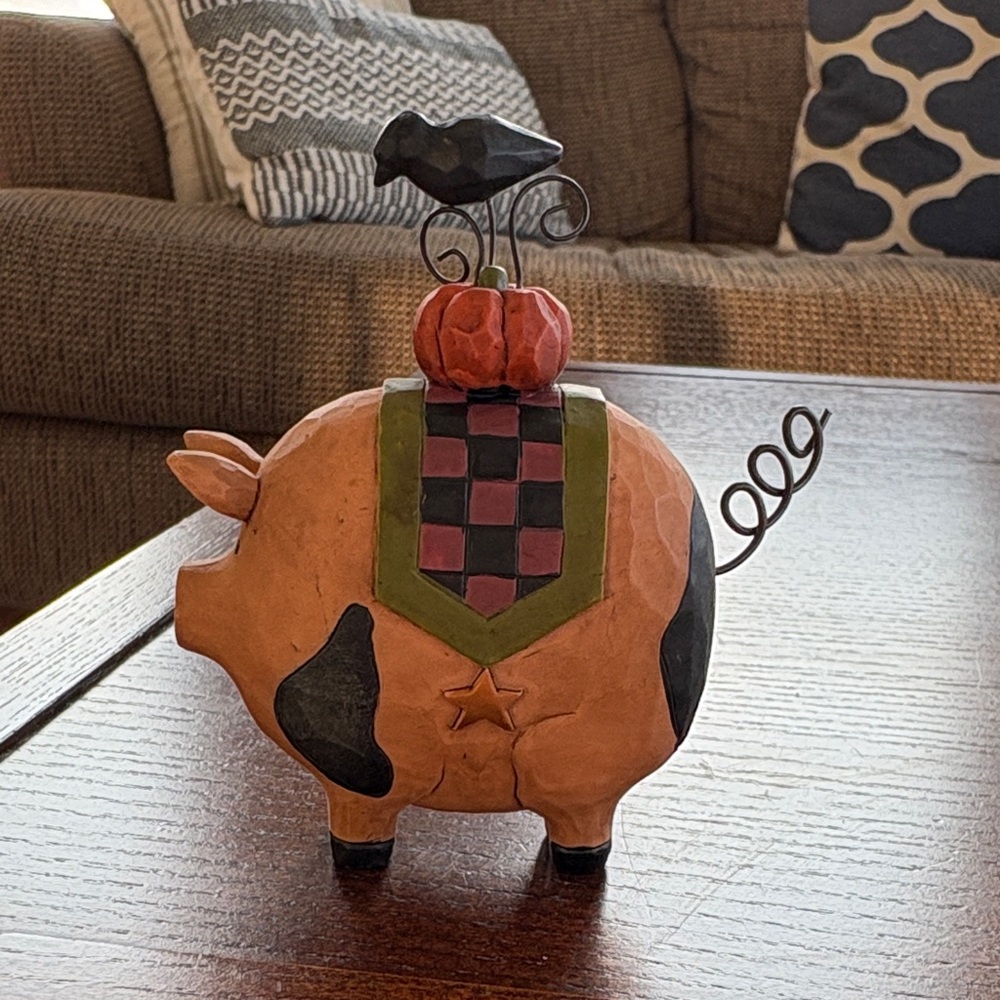 E. Smithson pig figurine, folk art
